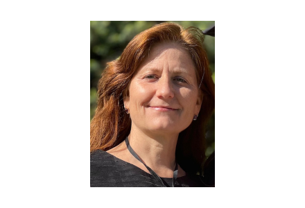 Jennifer Rioux headshot